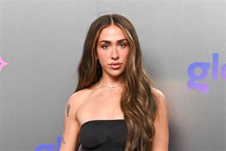 Ariana Biermann, 18, Shows Off Her Big Lips In Sexy Video After Sister Brielle, 22, Removes Her Fillers