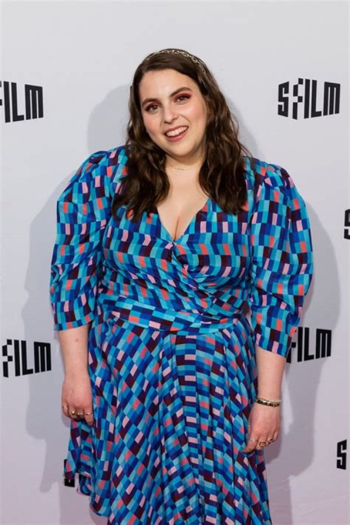 Beanie Feldstein — Photos Of The Actres – Hollywood Life