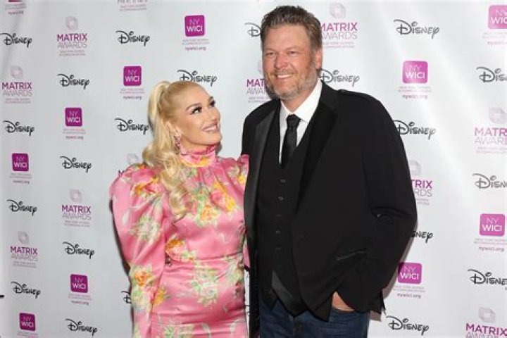 Can Gwen Stefani Get Pregnant? Doctor On Her & Blake Shelton’s Chances – Hollywood Life