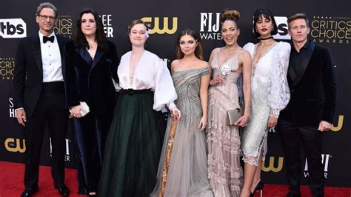 Cast, Premiere Date & More To Know – Hollywood Life