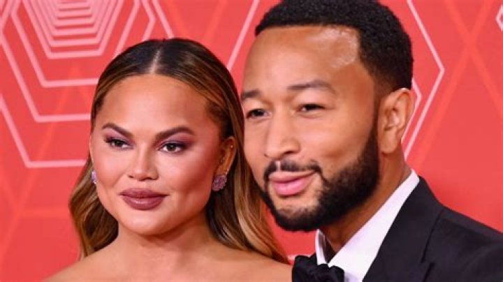 Chris Brown & Chrissy Teigen Feuding? She Reacts After He Blocks Her On Twitter