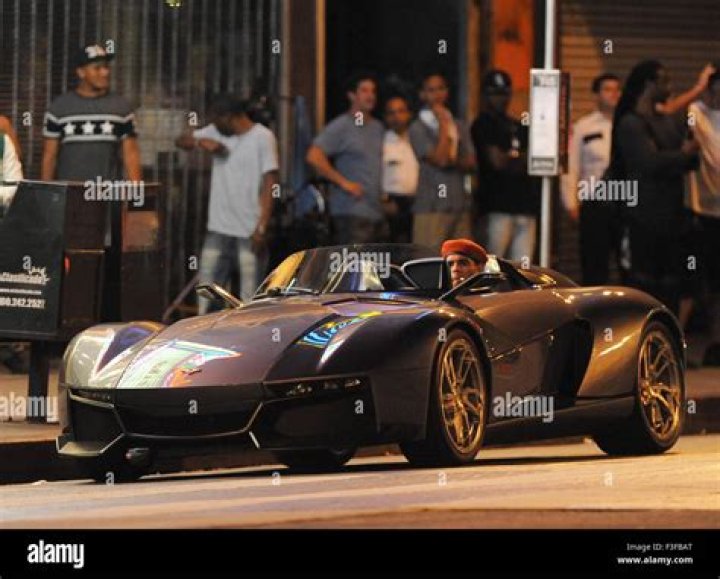 Chris Brown Shows Off Expensive Car Collection Featuring Lamborghinis – Hollywood Life
