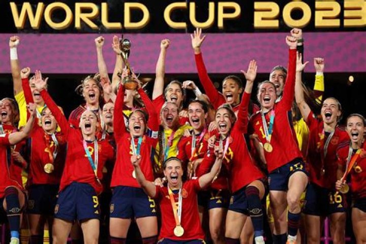 Crystal Dunn: See Photos Of The World Cup Champion