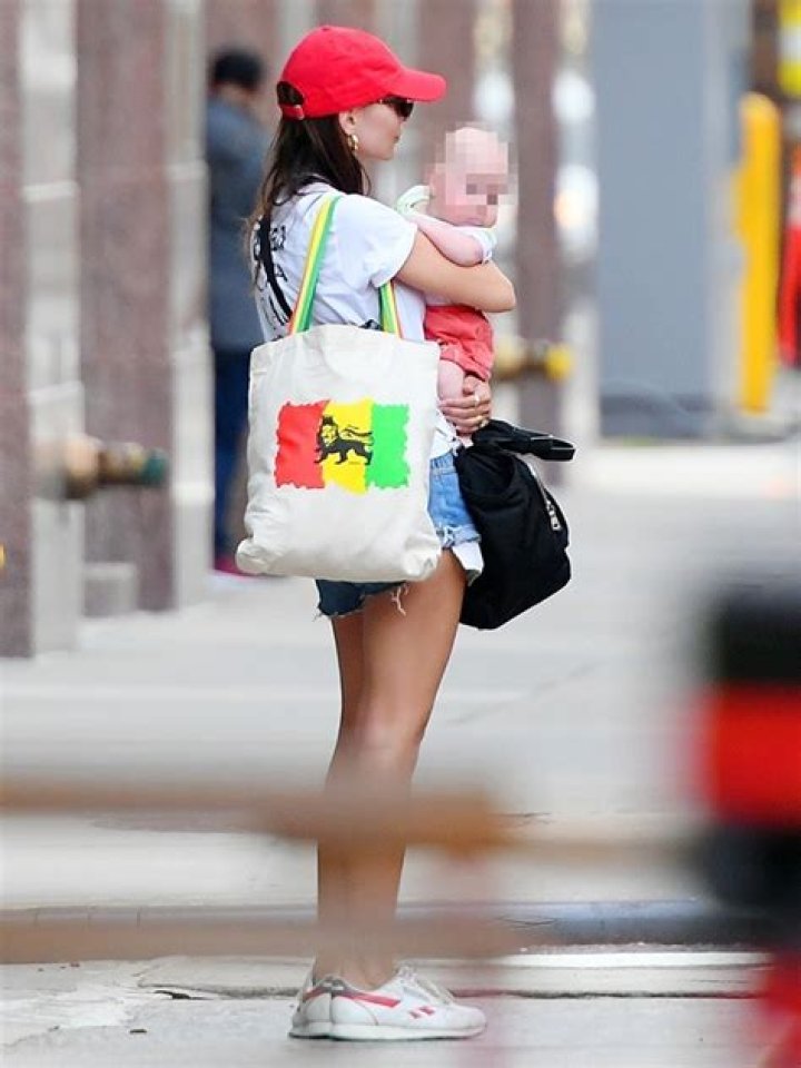 Emily Ratajkowski Slays In Daisy Dukes While Cradling Son, 3 Months, In NYC — Photo