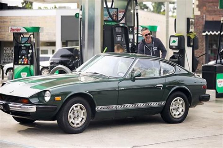 Freddie Prinze Jr. & Son Rocky With Classic Car: Photos – Hollywood Life