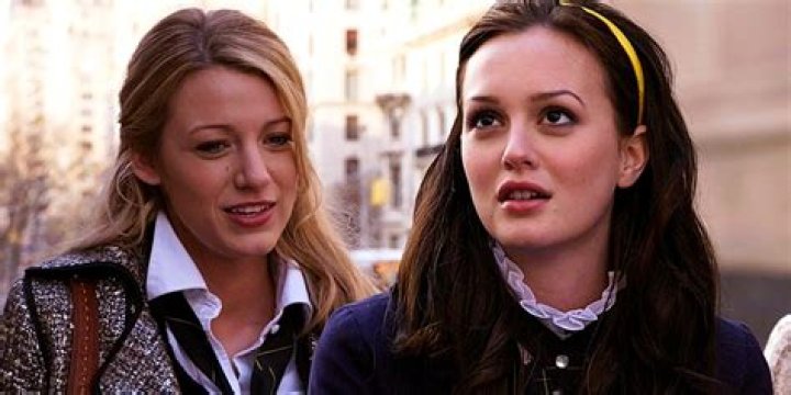 ‘Gossip Girl’ Trailer: Kristen Bell’s Gossip Girl Is Back & Ready To Stir Up Trouble In New Series