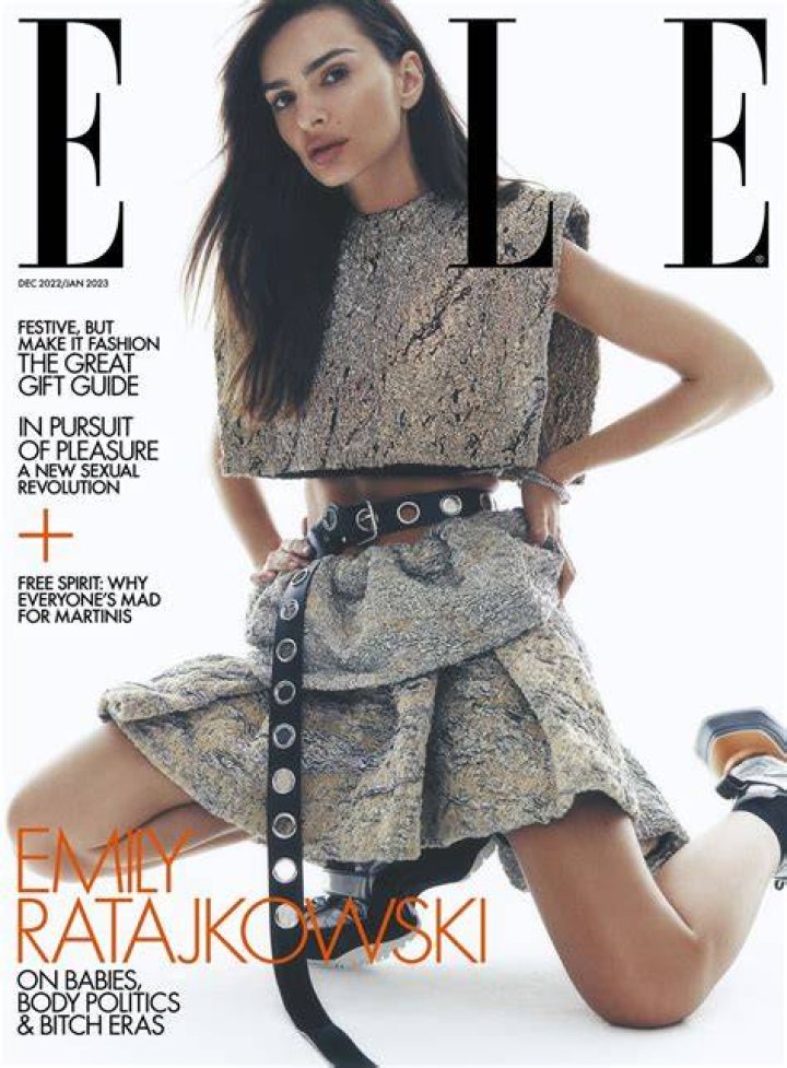‘GQ’ Magazine Controversy — Emily Ratajkowski Cover Is Too Sexy – Hollywood Life