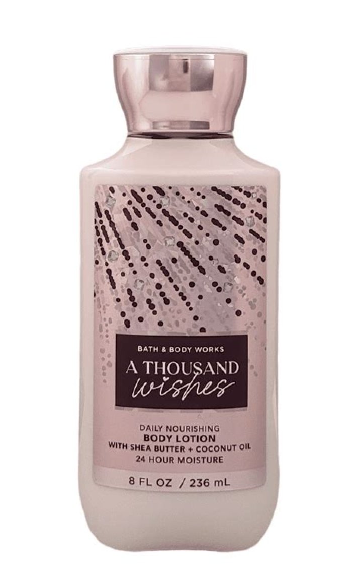Hottest Body Glitter Lotion in 2023 – Hollywood Life Reviews – Hollywood Life