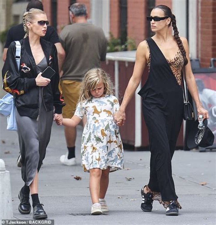 Irina Shayk & Daughter Lea, 2, Wear Matching Outfits For Sweet Park Date After Bradley Cooper Split