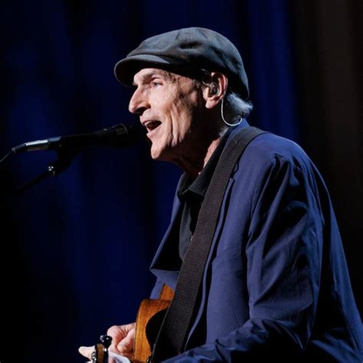 James Taylor — Pics Of The Iconic Singer – Hollywood Life