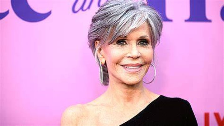 Jane Fonda Admits She’s ‘Not Proud’ Of Facelift – Hollywood Life