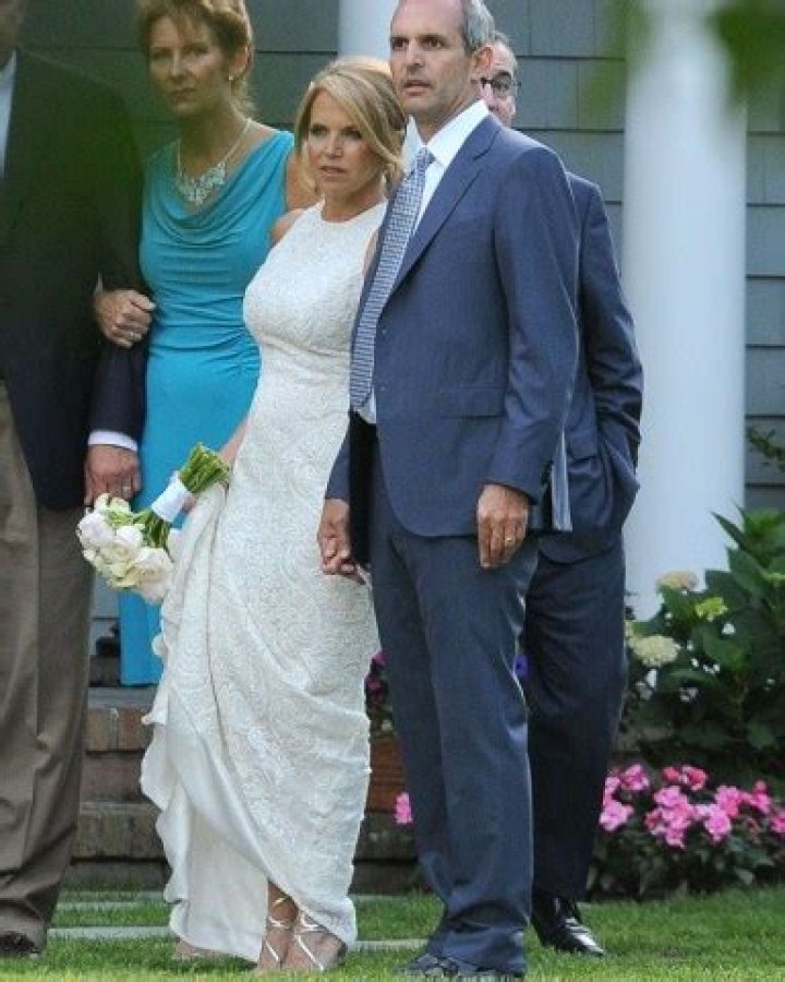 Katie Couric’s Daughter, Ellie, Honored Her Late Father At Her Wedding – Hollywood Life