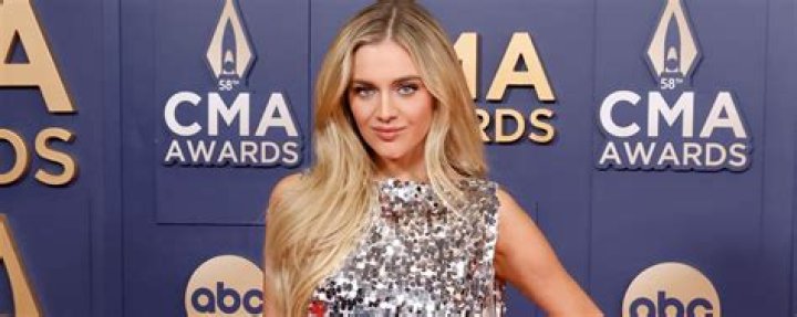 Kelsea Ballerini Claps Back Over Criticism Of Her CMT Awards Performance With Halsey