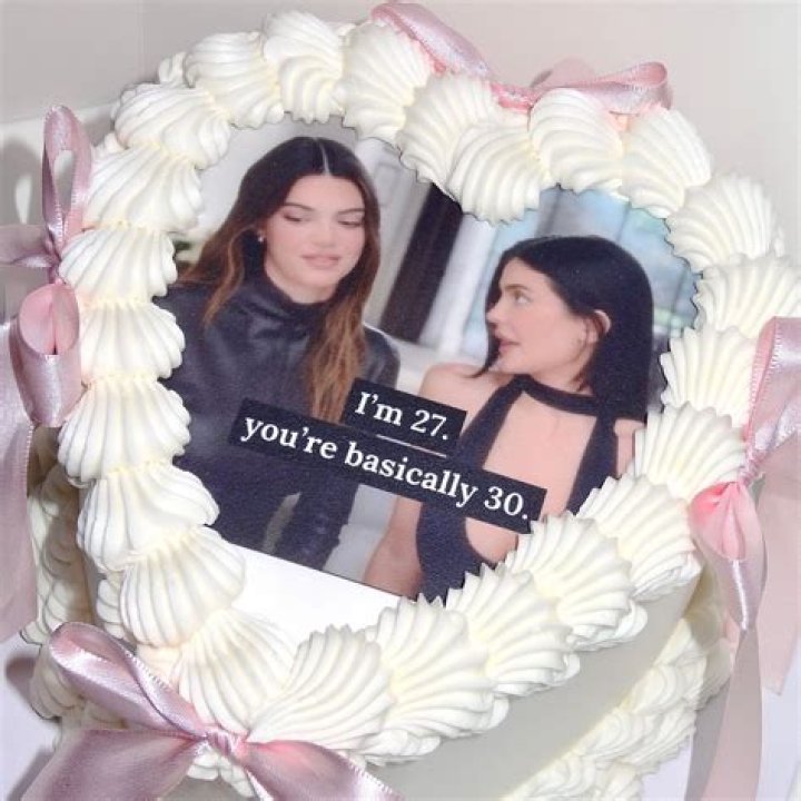 Kendall Jenner Confesses To Jealousy Of Kylie: I’d Cry In My Bedroom Over It