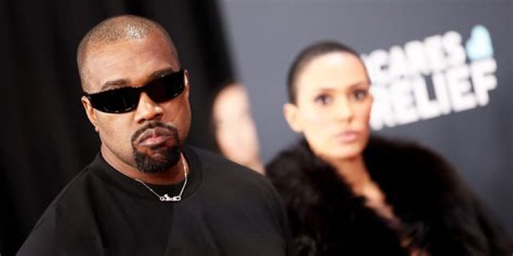 Kim Kardashian Seen Out For 1st Time Since Husband Kanye West Begs Her To Forgive Him Over Divorce Tweet