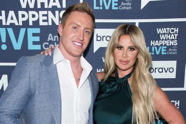 Kim Zolciak & Kroy Biermann’s Reportedly Still Living Together & Face ‘Uphill Battle’ Amid Reconciliation