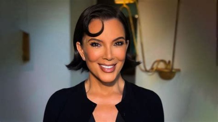 Kris Jenner Twerks Hilariously In Kylie Jenner’s Snapchat — Watch Video