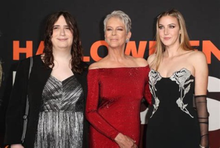 Kyle Richards, Jamie Lee Curtis, And More – Hollywood Life