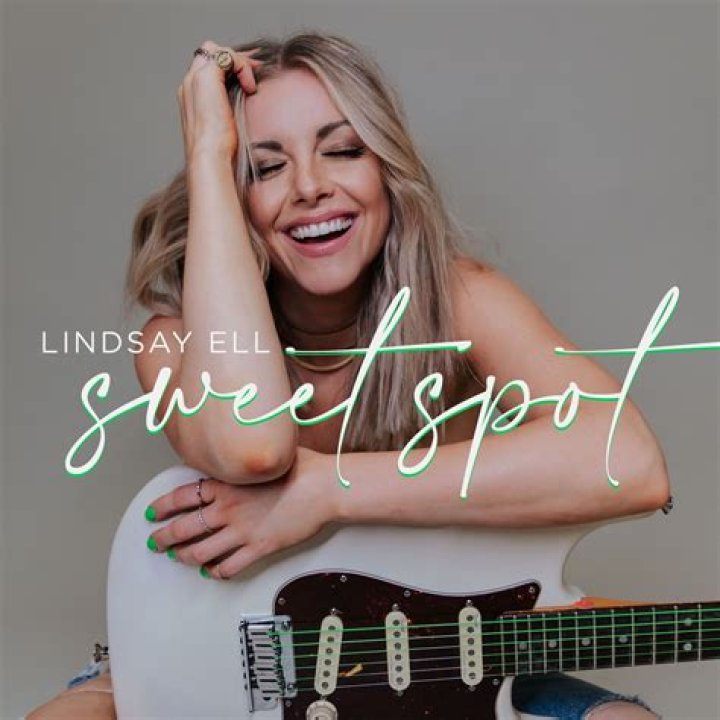 Lindsay Ell — Photos Of The Singer