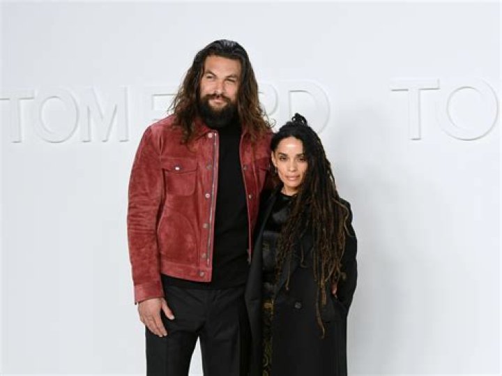 Lisa Bonet Spotted Wearing Her Wedding Ring In 1st New Photos – Hollywood Life