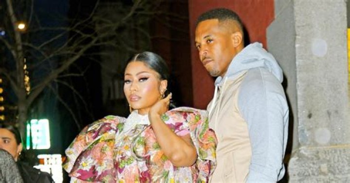 Nicki Minaj Passionately Kisses BF Kenneth Petty After She Says They Got Marriage License