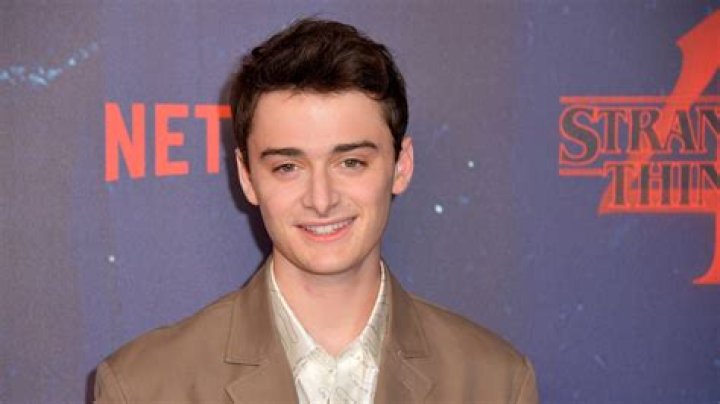 Noah Schnapp Responds To Doja Cat Calling Him Out Over Posting DMs – Hollywood Life