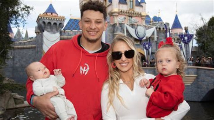 Patrick Mahomes & Wife Brittany Celebrate Easter With Their Kids – Hollywood Life