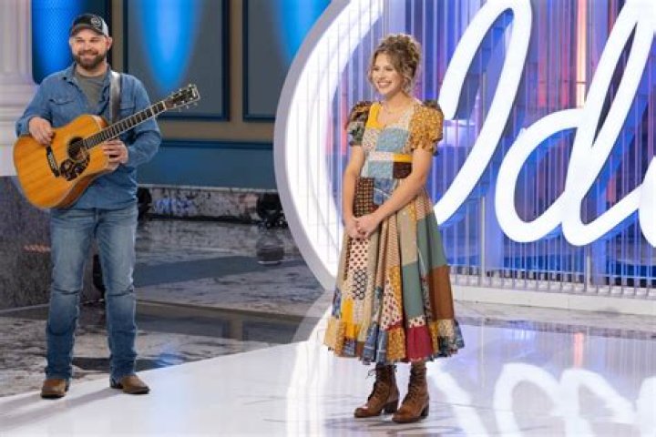 Paula Abdul Admits It Was ‘Nostalgic’ To Return To ‘American Idol’ & Fill In For Luke Bryan