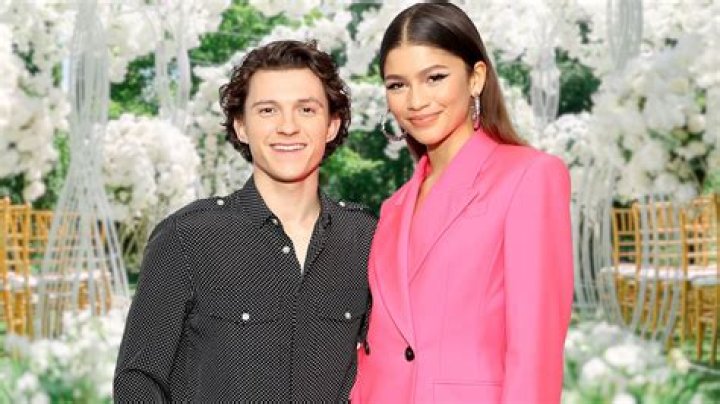 Photos From Her Relationships – Hollywood Life