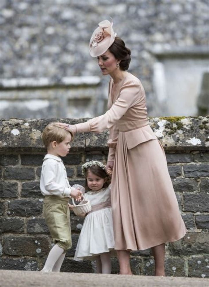 Prince George Acting Like A Normal Kid Instead Of A Royal — Cute Pics – Hollywood Life