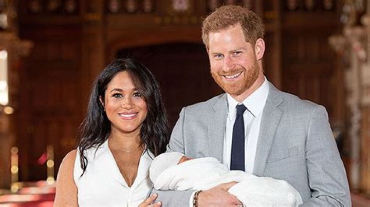 Prince Harry Took Laughing Gas As Meghan Markle Gave Birth To Archie – Hollywood Life