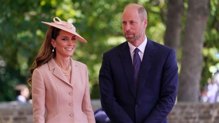 Prince William & Kate Middleton May Avoid Harry & Meghan In The U.S. – Hollywood Life