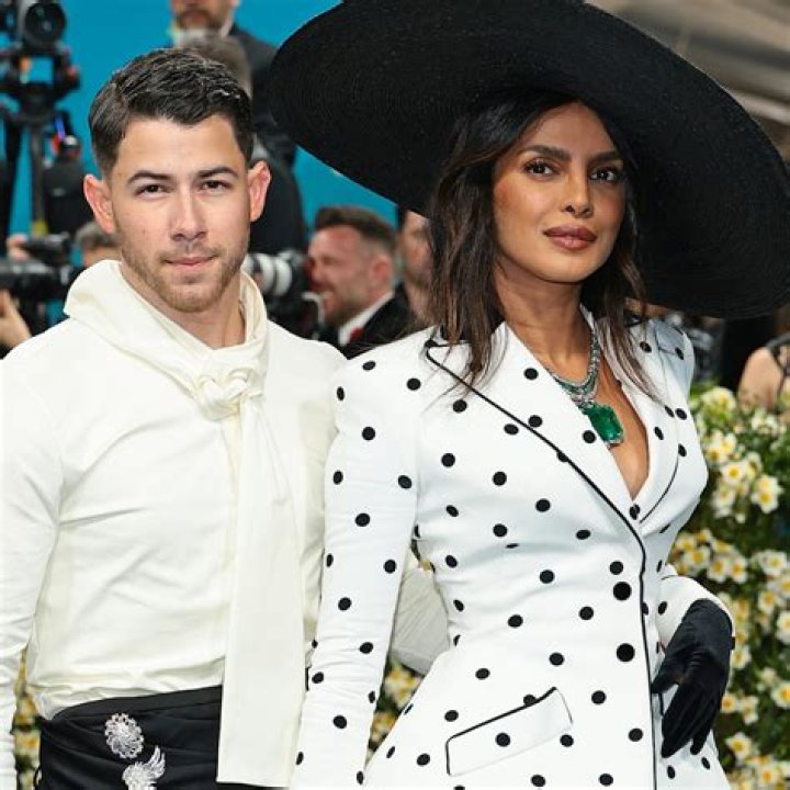 Priyanka Chopra Sweetly Kisses Nick Jonas On New Year’s Eve: ‘My Forever’