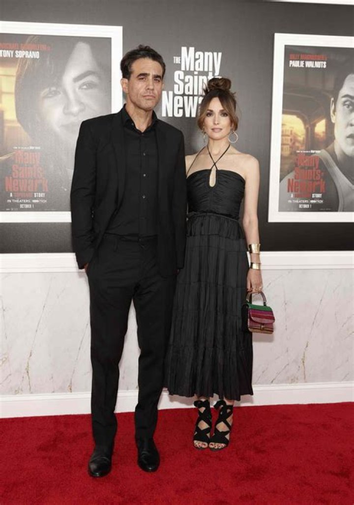 Rose Byrne & Bobby Cannavale — Pics