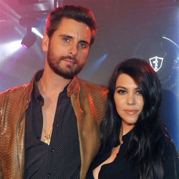 Scott Disick ‘Desperate’ For Kardashians To Accept GF Sofia Richie: He Wants Her On ‘KUWTK’
