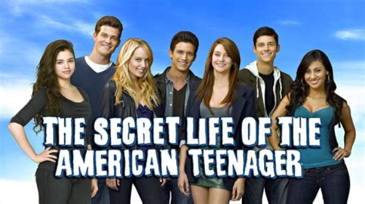 Secret Life Of The American Teenager Spring Premiere — Ben Smokes Pot – Hollywood Life