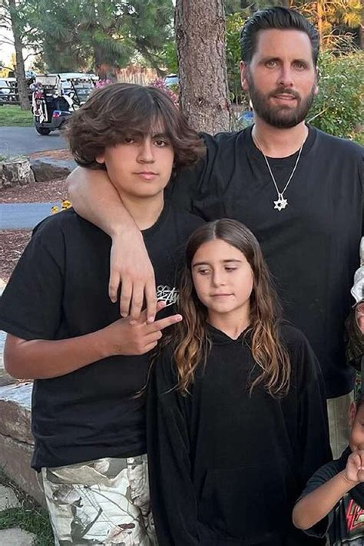 Sofia Richie Shows Off Abs In Animal Print Bikini As Vacation With Scott Disick Comes To An End