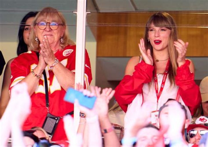Taylor Swift’s ‘End Game’ Behind The Scenes — PICS