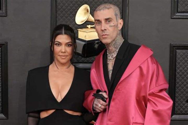 Travis Barker Posts Pic Of Kourtney Kardashian’s Underwear – Hollywood Life