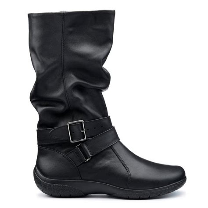 Treat Someone This Christmas To These Comfy Boots For Under $50