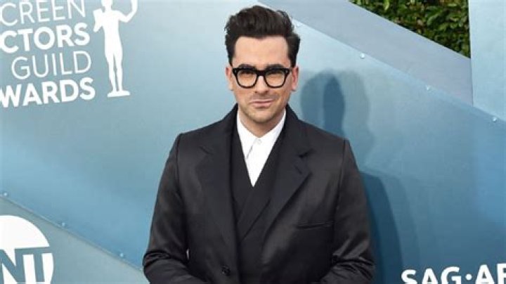 Who Is Dan Levy? About The ‘Schitt’s Creek’ Star & Eugene Levy’s Son – Hollywood Life