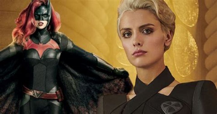 Who Is Wallis Day? 5 Things ‘Batwoman’s New Kate Kane – Hollywood Life